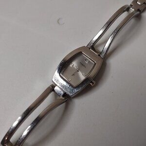 7 Inch Silver Tone Metal Fossil F2 Watch